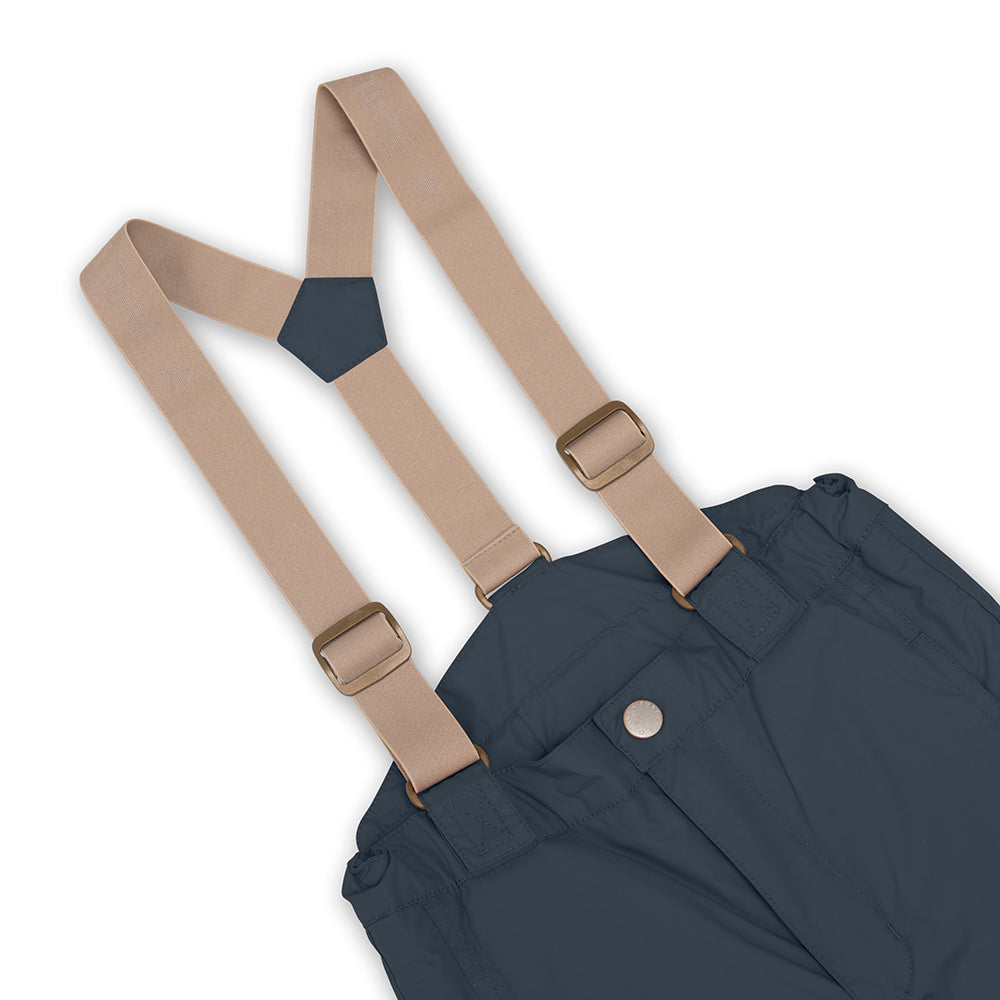 Witte snow pants. GRS