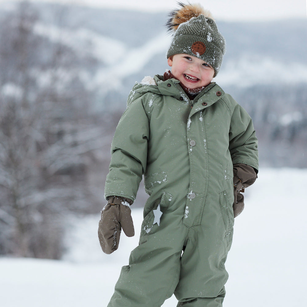 MATWANNI fleece lined snowsuit. GRS