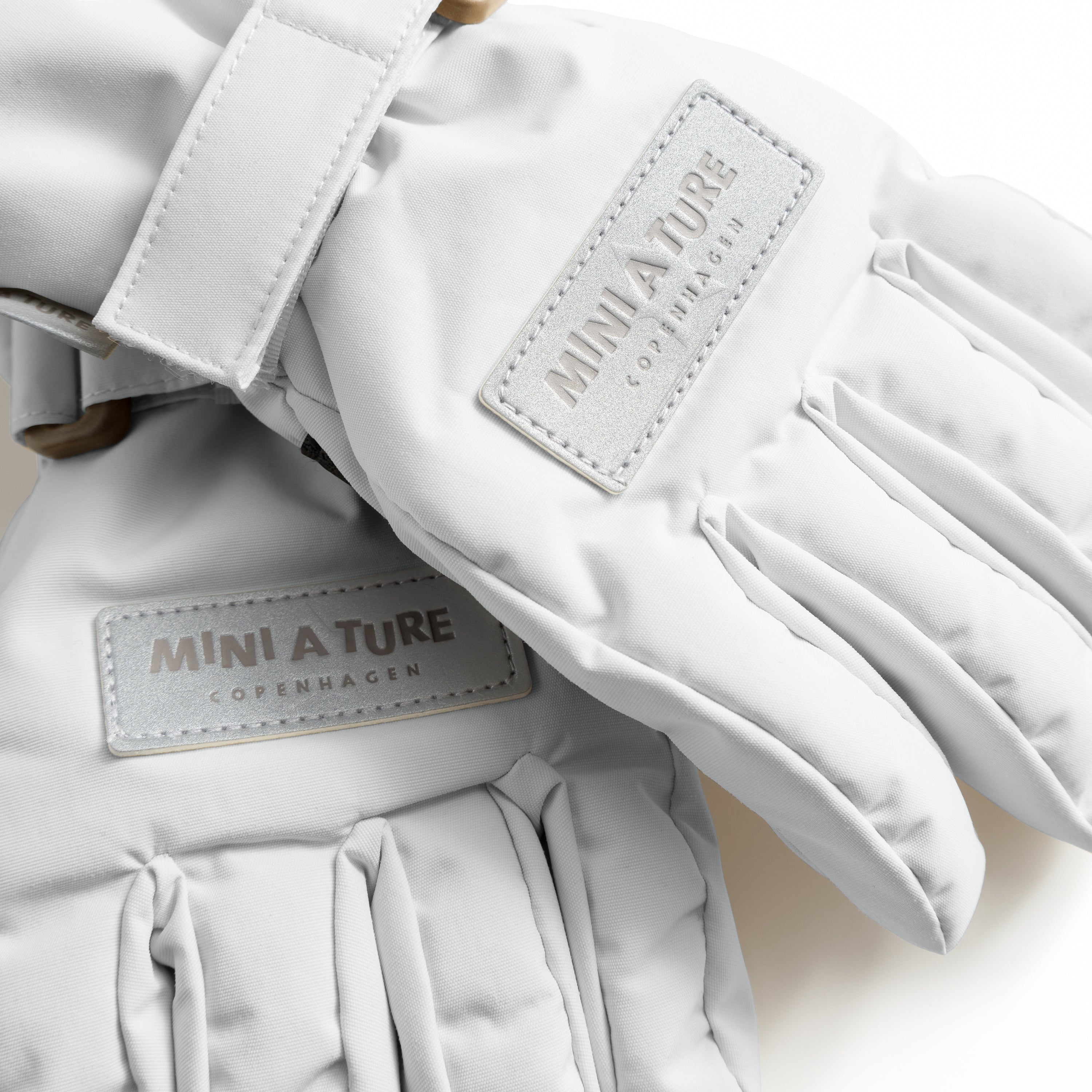 MATCELIO gloves