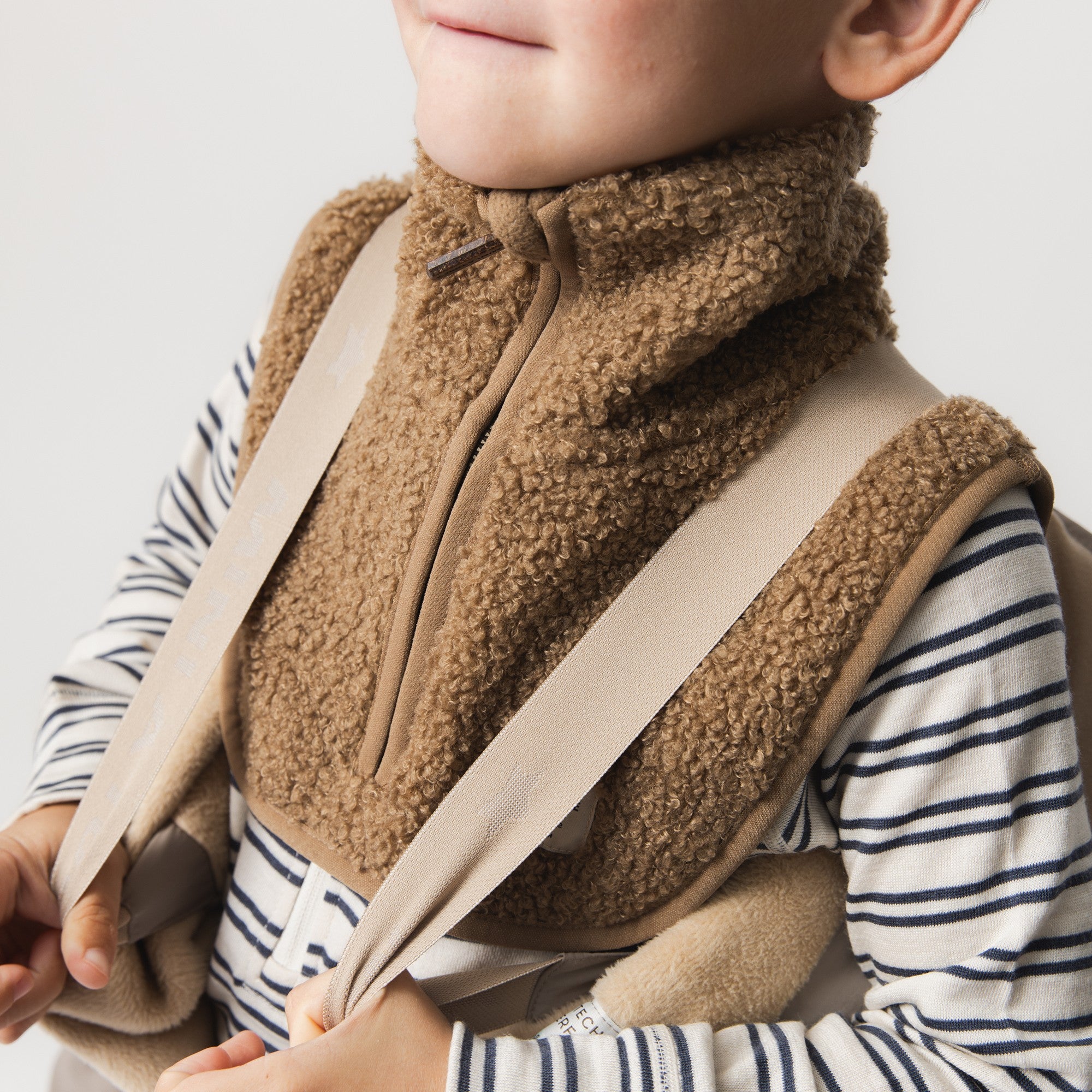 MATAKTON teddyfleece zip neckwarmer. GRS