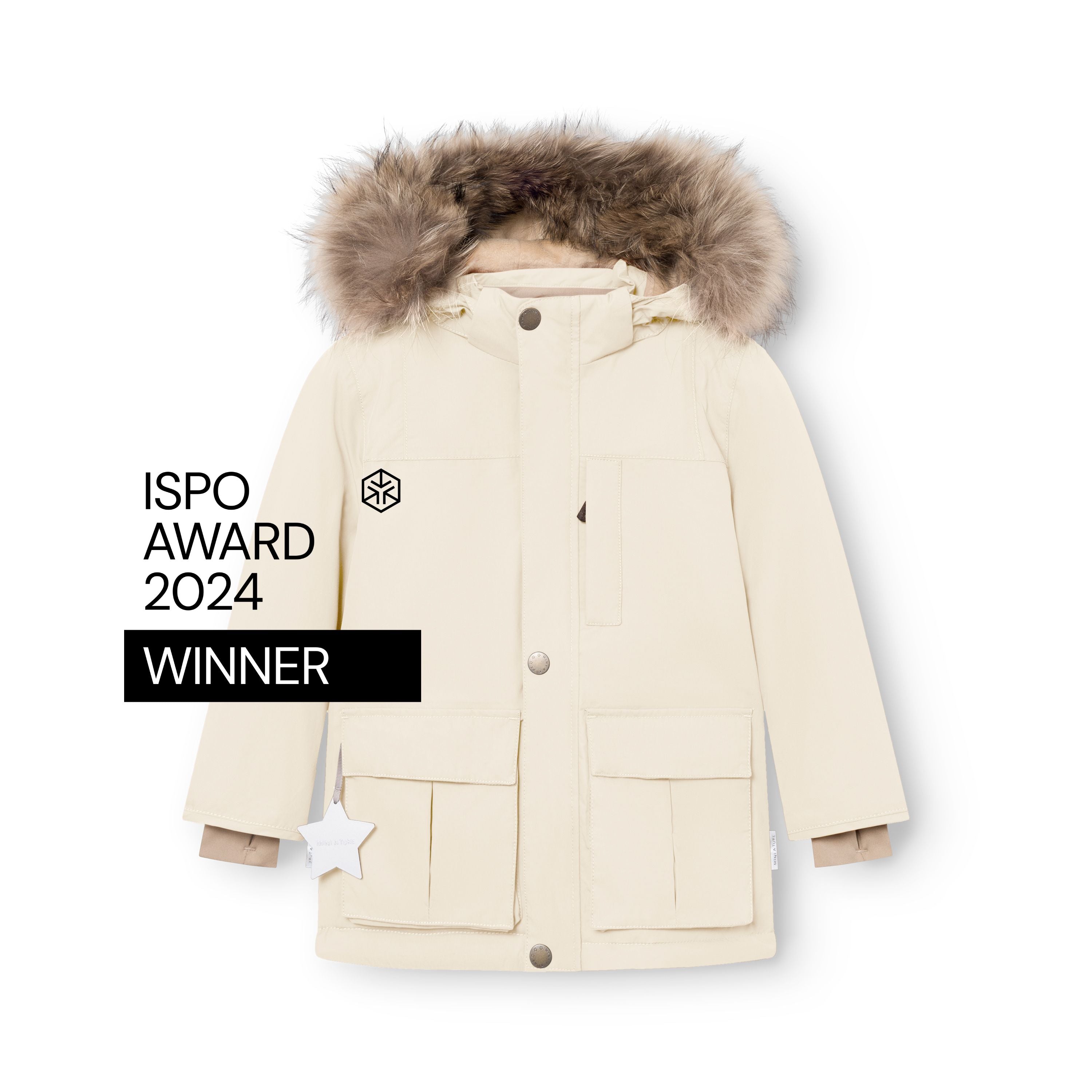 MATKASTORIO fleece lined winter jacket in cream, front view showing the detachable hood with genuine fur trim, snap button closure, two large utility pockets with flap covers at the lower front, white reflective star detail on the right pocket and ISPO Award 2024 Winner badge on the left chest.