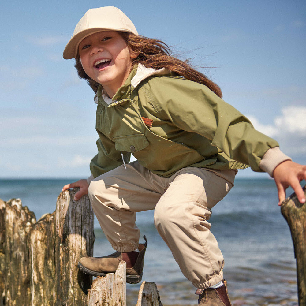 MINI A TURE - Certified childrens outerwear. Wind- and waterproof